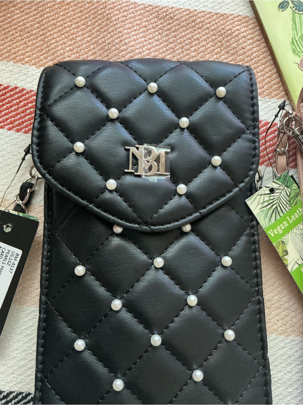 NWT Badgley Mischka‎ Pearls Strap Phone Case with Diamond Quilting and Pearls